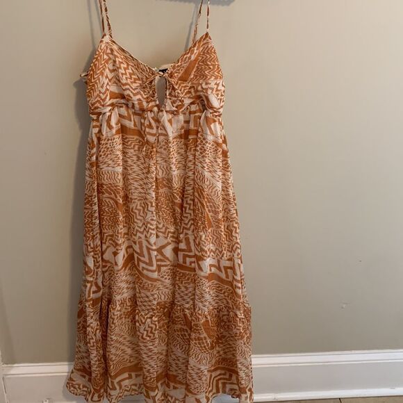 Lulus size medium Rust Orange and White Geo Print Midi Dress - Picture 2 of 7